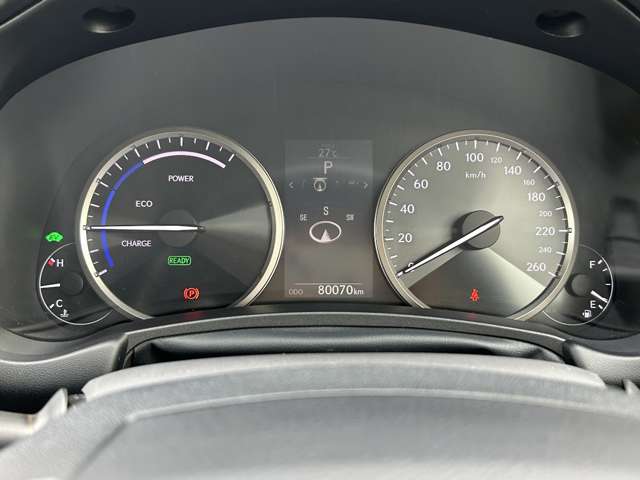 Lexus NX 8