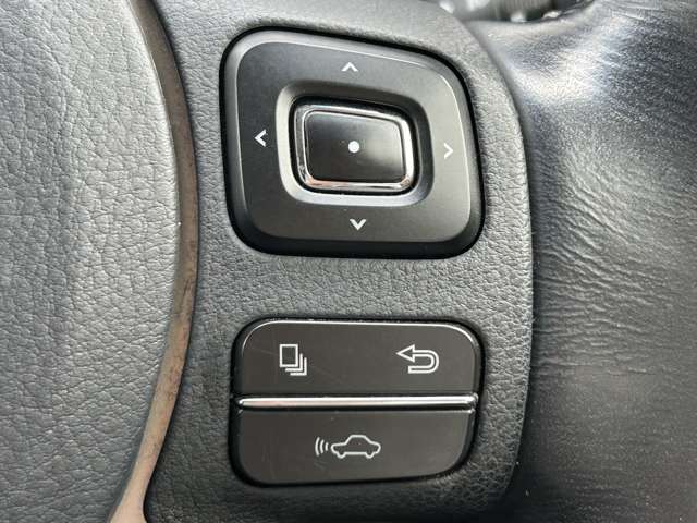 Lexus NX 10