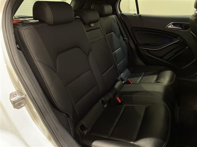 Mercedes-Benz GLA-Class 7