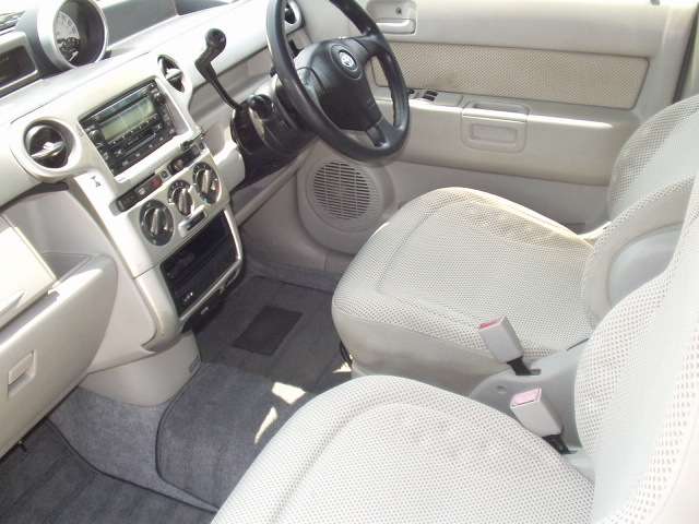 Toyota bB Open Deck 12