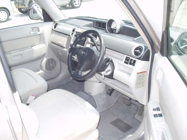 Toyota bB Open Deck 7