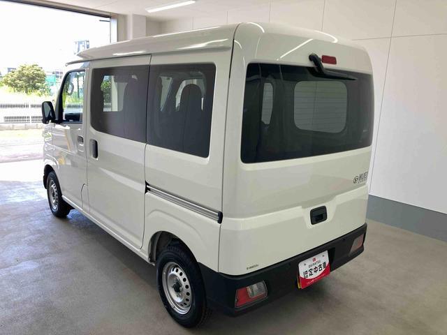 Daihatsu Hijet Cargo 9