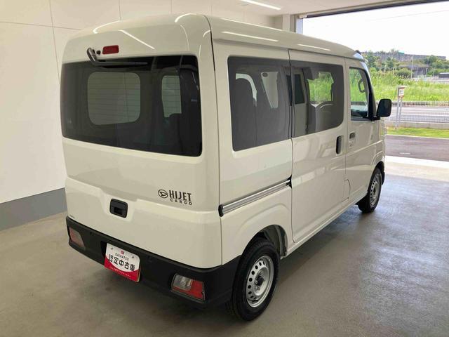 Daihatsu Hijet Cargo 8