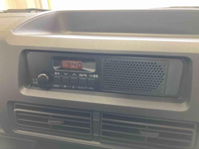 Daihatsu Hijet Cargo 10
