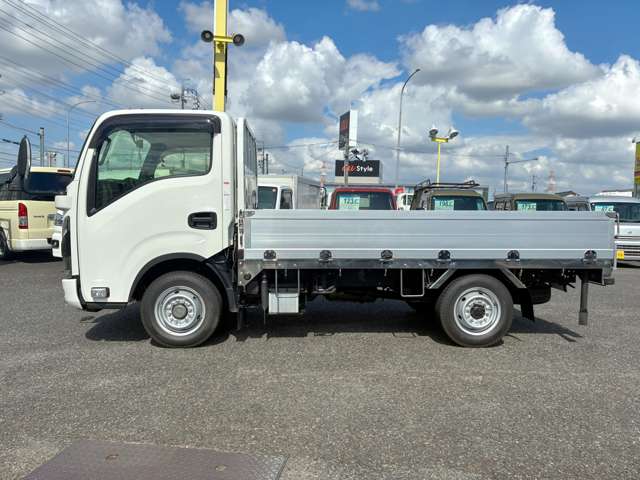 Isuzu Elf Mio 3