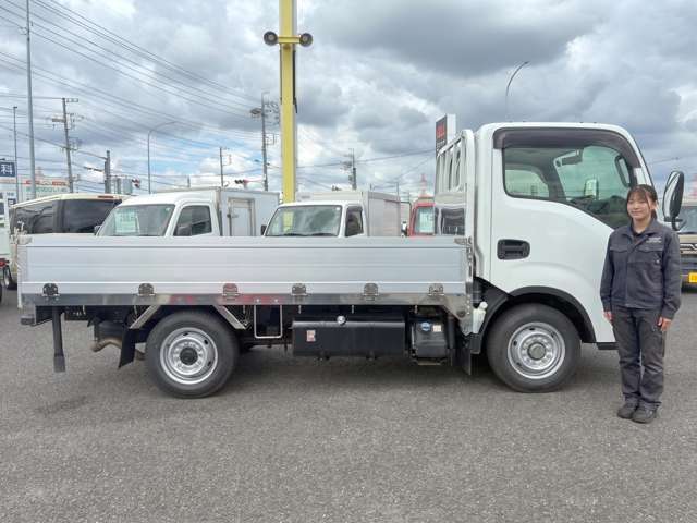 Isuzu Elf Mio 4