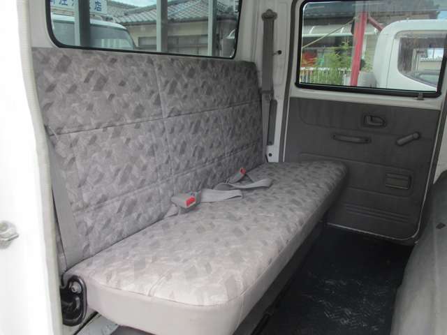 Mazda Titan Dash 12