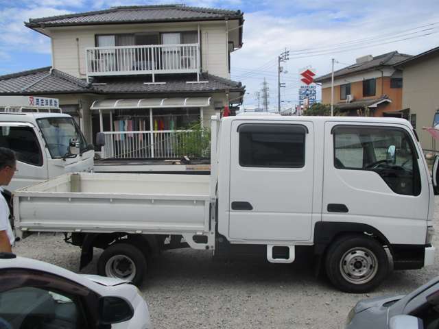 Mazda Titan Dash 6