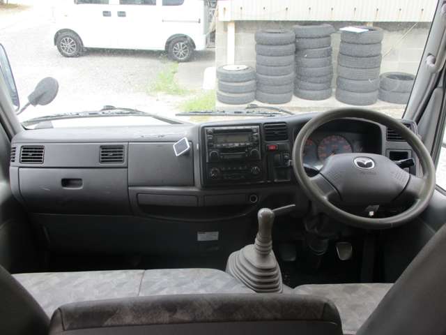 Mazda Titan Dash 9