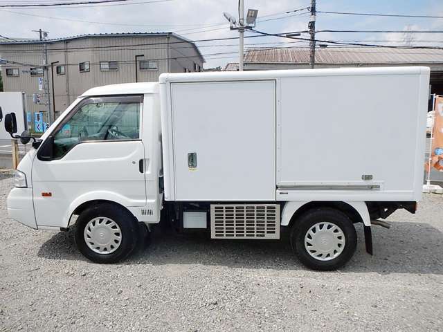 Mazda Bongo Truck 3