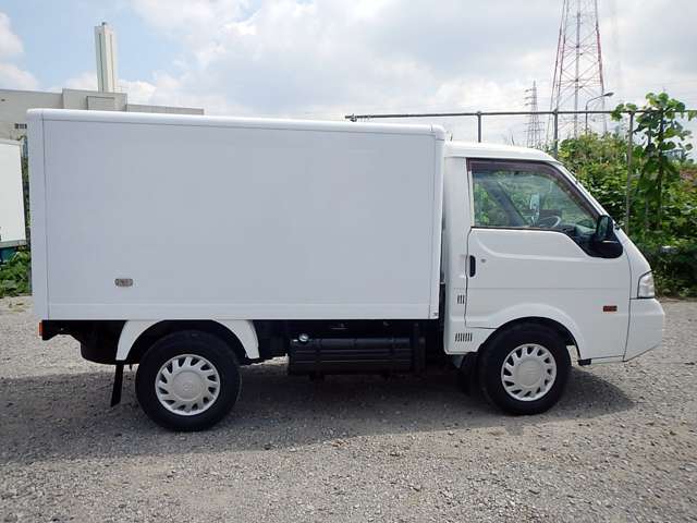 Mazda Bongo Truck 5