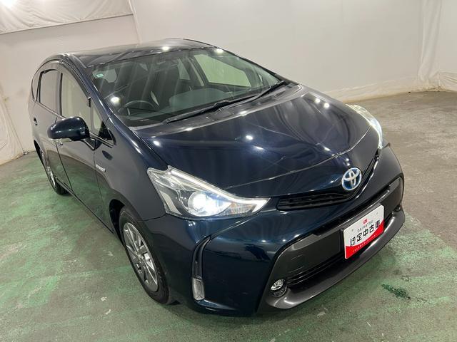 Toyota Prius α 9