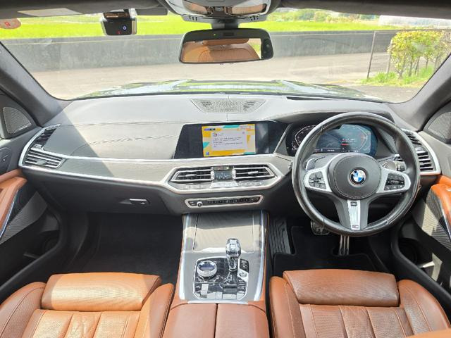 BMW X7 12