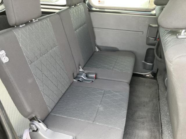 Daihatsu Atrai 7