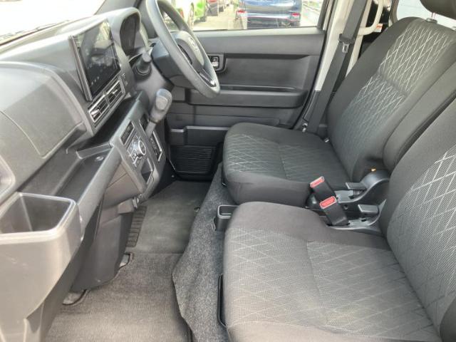 Daihatsu Atrai 8