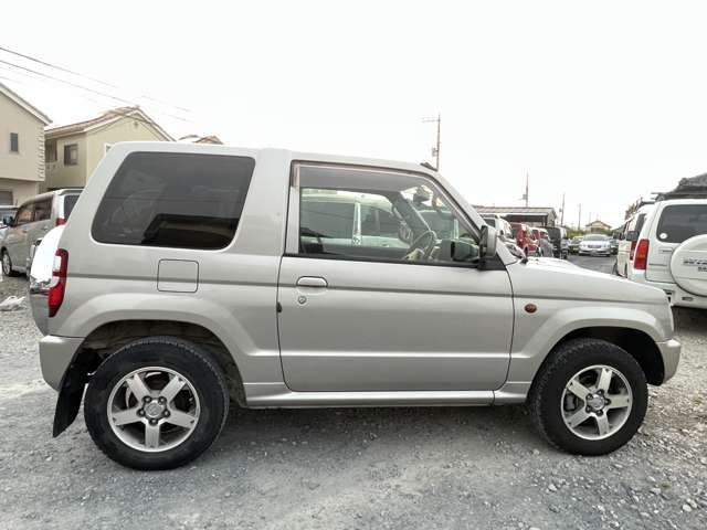 Mitsubishi Pajero Mini 7