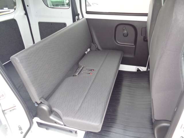 Suzuki Every 11