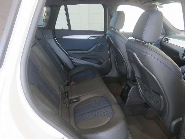 BMW X1 9