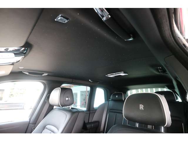 Rolls-Royce カリナン 12