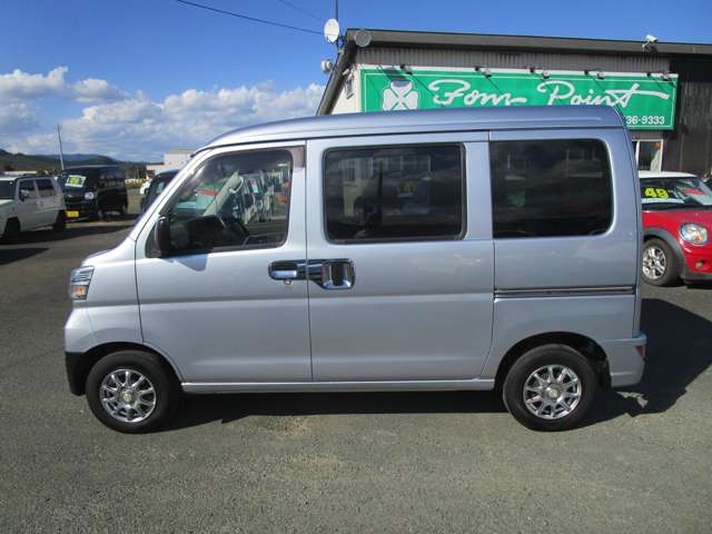 Daihatsu Hijet Cargo 6