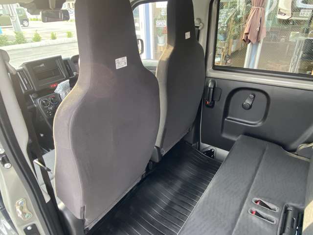 Suzuki Every 11