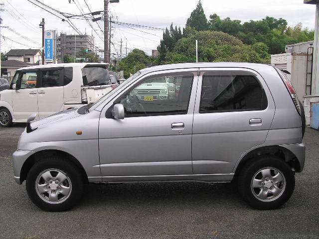 Daihatsu Terios Kid 6