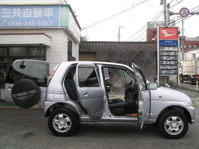 Daihatsu Terios Kid 7