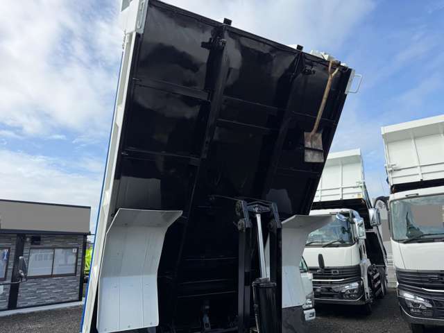 Hino Ranger 9
