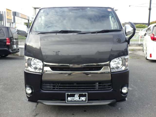 Toyota Regius Ace 9