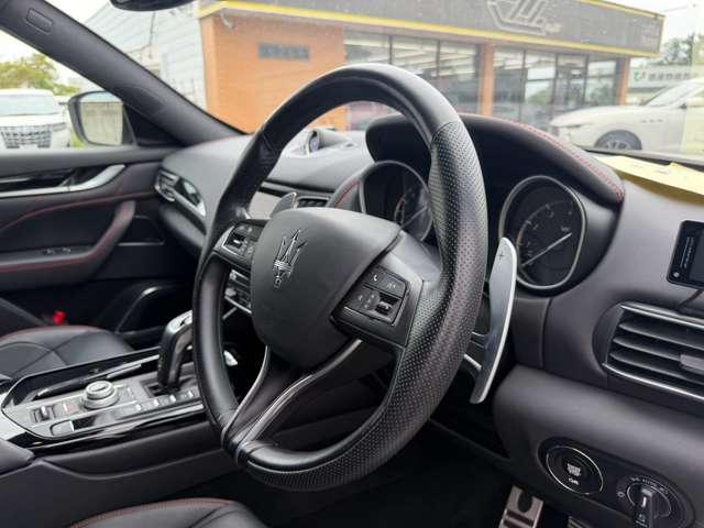 Maserati Levante 10
