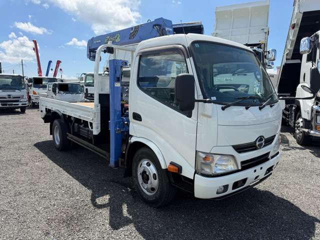 Hino Dutro 2