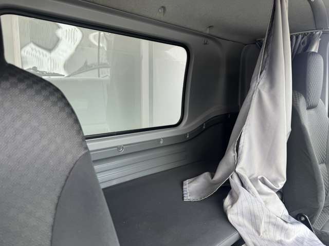 UD Trucks Condor 9