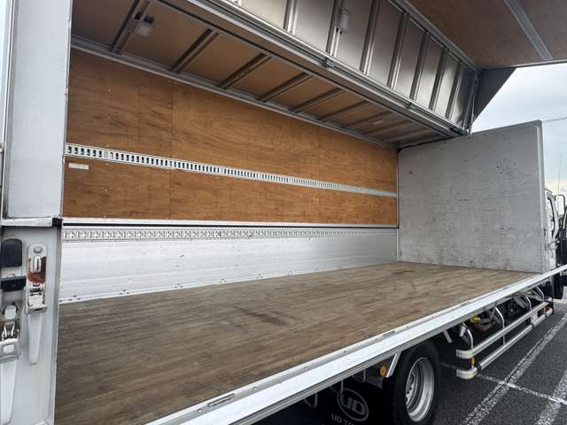 UD Trucks Condor 5