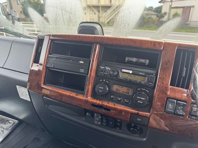 UD Trucks Condor 7