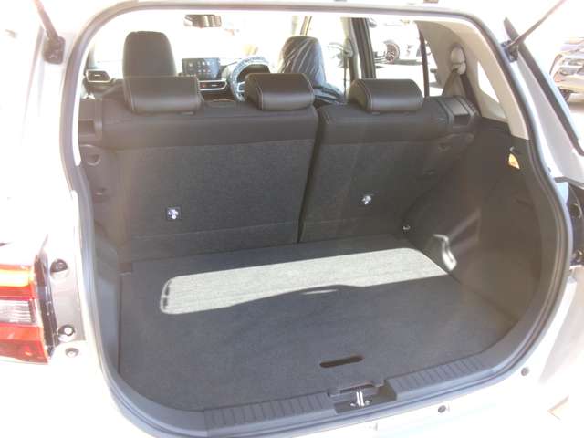 Daihatsu Rocky 7