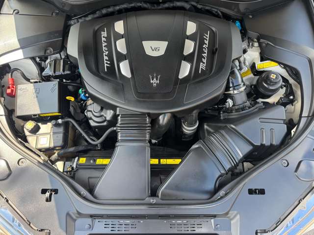 Maserati Levante 7