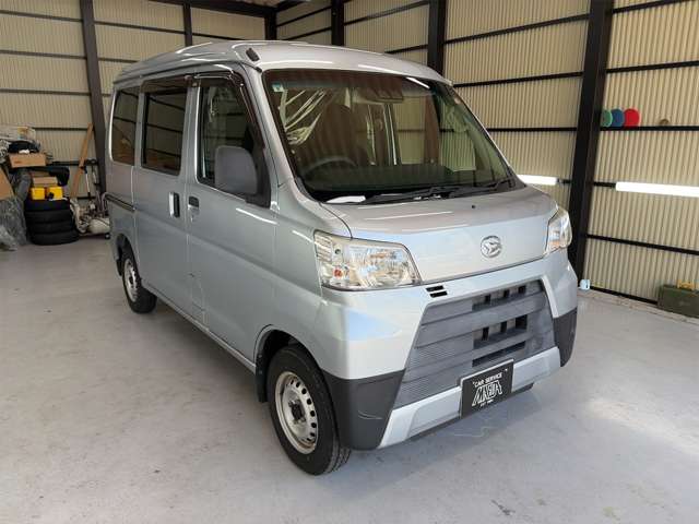 Daihatsu Hijet Cargo 7