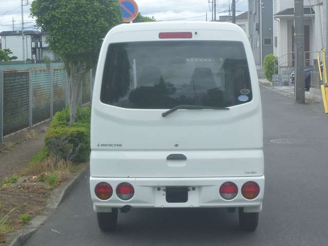 Mitsubishi Minicab Van 6