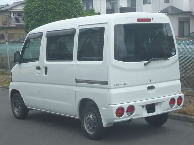 Mitsubishi Minicab Van 7