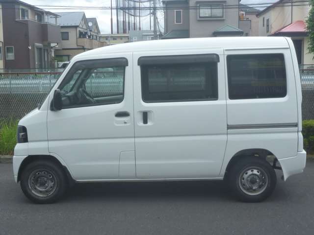 Mitsubishi Minicab Van 8