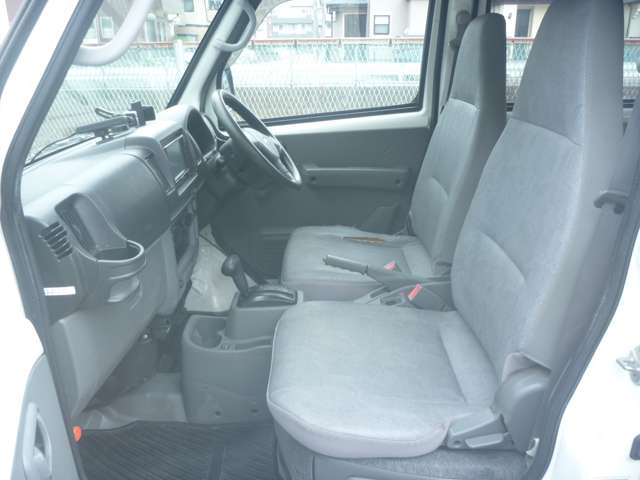 Mitsubishi Minicab Van 10