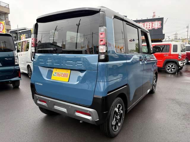 Mitsubishi Delica Mini 7
