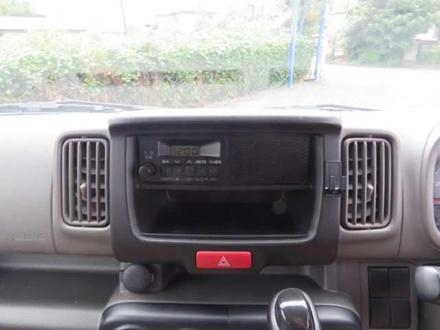 Nissan NV100 Clipper 12