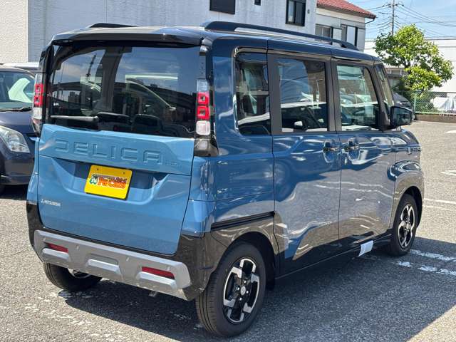 Mitsubishi Delica Mini 11