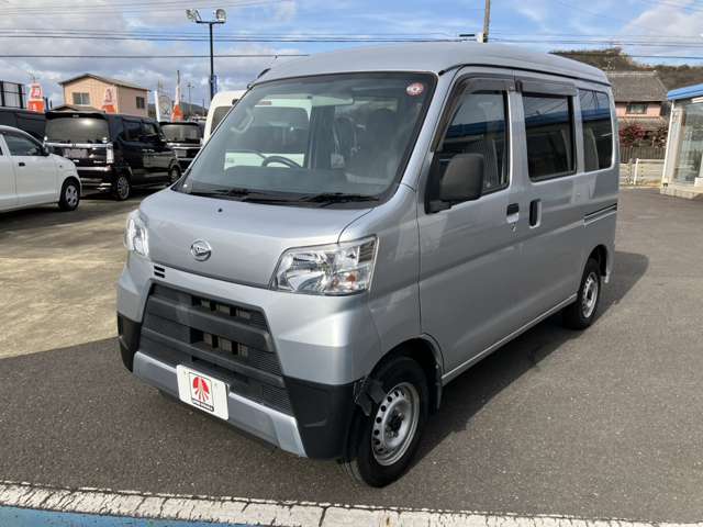 Daihatsu Hijet Cargo 6