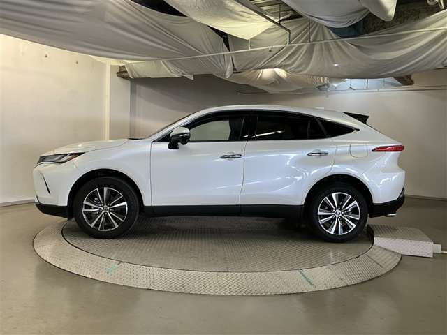 Toyota Harrier 4