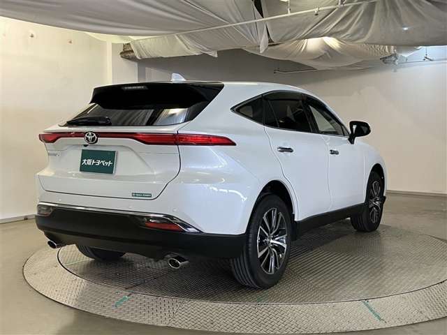 Toyota Harrier 8