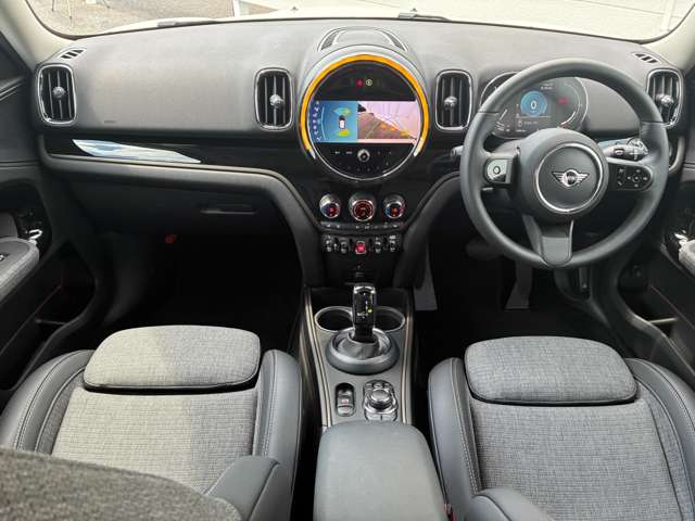 MINI Crossover 2
