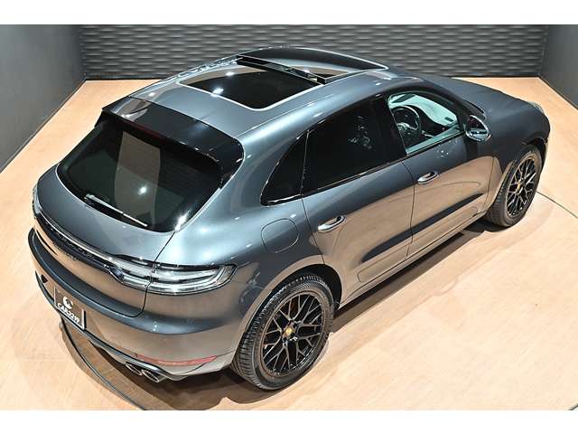 Porsche Macan 9