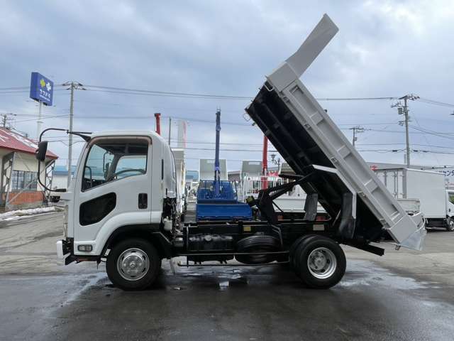 Isuzu Forward 4